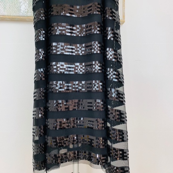 ALI & JAY black flat sequin soft mesh dress. M. - Picture 10 of 14